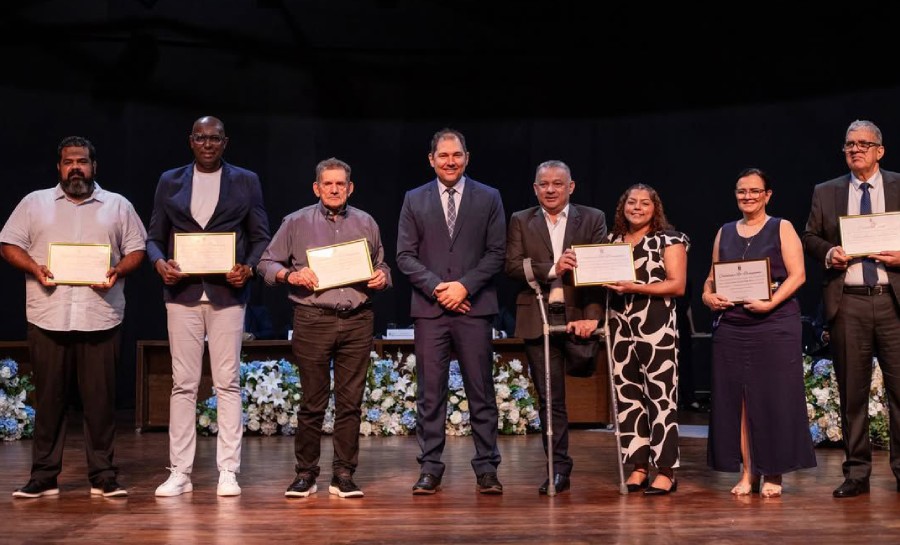 Vereador Joabe Lira presta homenagem a cidadãos que contribuem para o crescimento de Rio Branco
